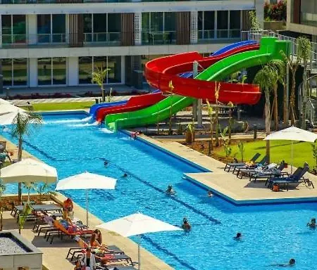 Comfy, Luxury Flat For Ages Apartment *